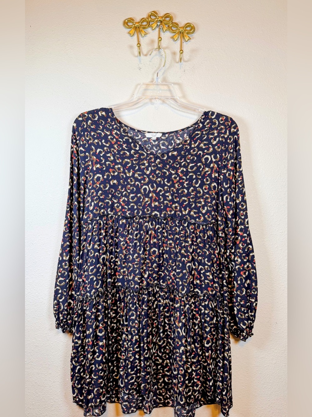 Easel Black Multicolor Printed Tiered Long-Sleeve Tunic Dress. Size S